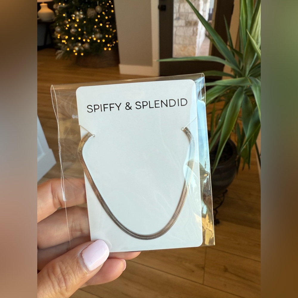 🩷 2/$25 - 18" Stainless Steel Herringbone Chain Necklace - Silver - Picture 8 of 9